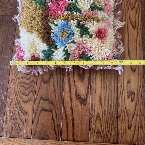 VTG Mushroom Shag Throw Pillow Latch Hook Pink Towel Back Pink Floral Handmade - Picture 10 of 11